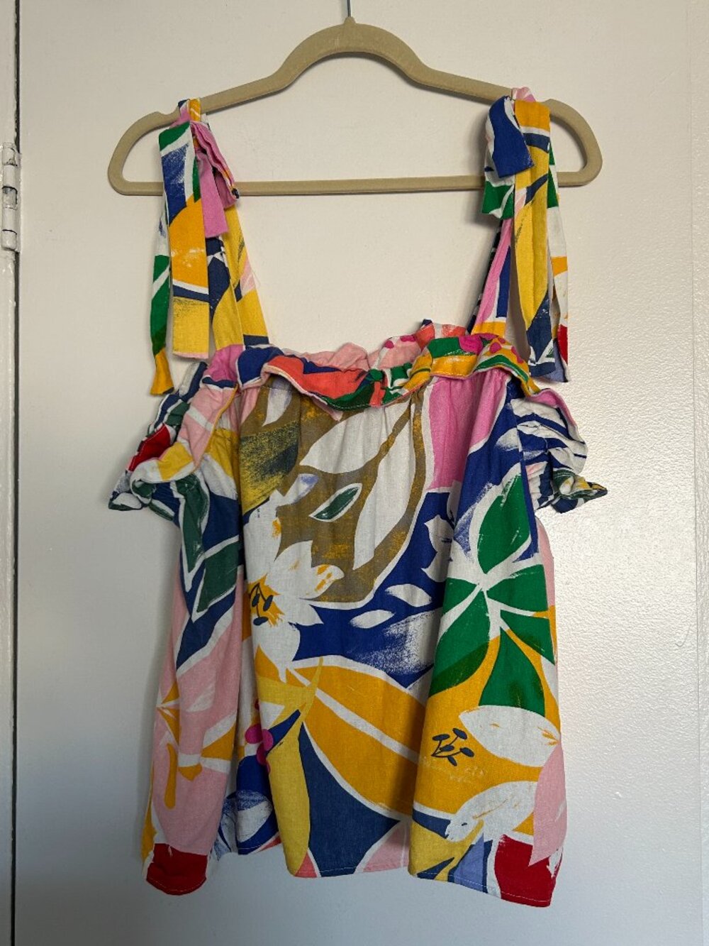 ELOQUII Sleeveless Multicolor Ruffled Top with Bow Tie Straps (Plus Size 18)